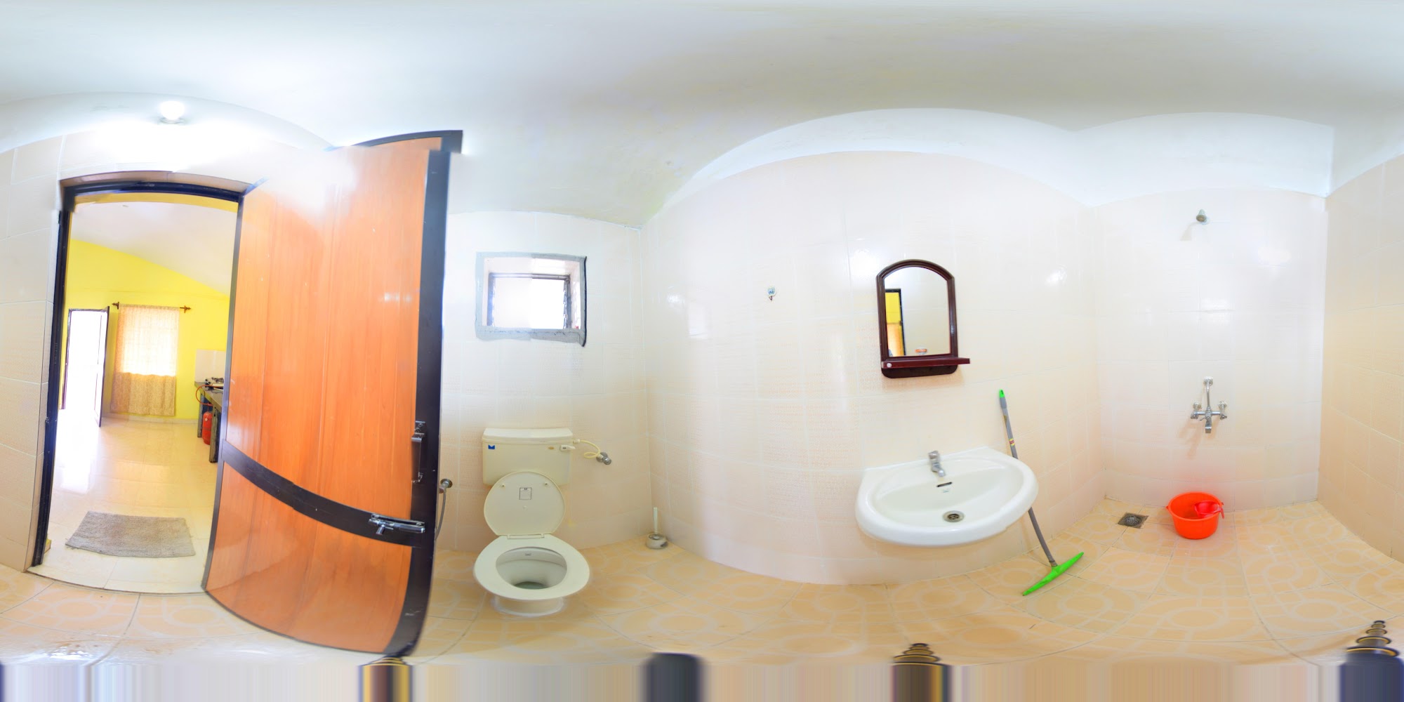 Family Room Washroom 360° View